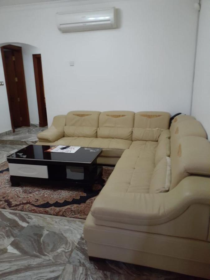 Royal Suite Hotel Apartments Al Huwayl 외부 사진